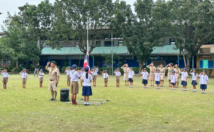 กิจกรรมอยู่ค่ายกลางวันลูกเสือสำรอง ของนักเรียนชั้นประถมศึกษาปีที่ 1 - 3